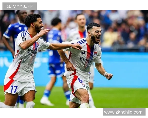 中超赛场惊现大逆转那不勒斯6比2战胜里昂战术解析引发热议