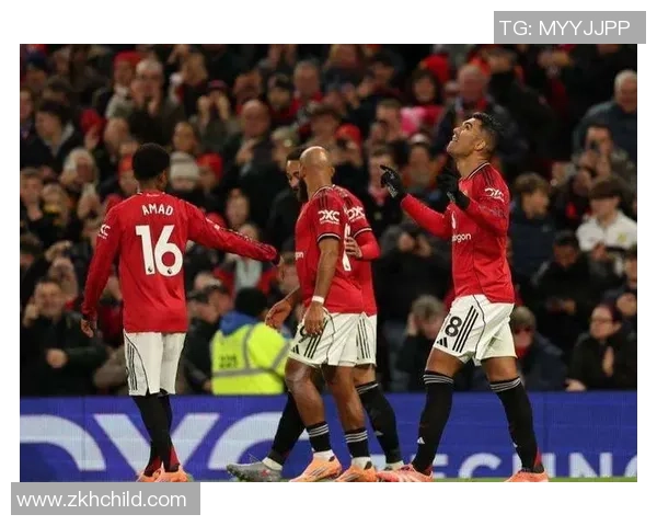 意甲激战：拜仁狂胜利物浦六比二补时进球点燃全场激情