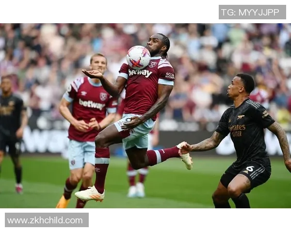 欧联杯焦点战巴萨与阿森纳握手言和红牌争议引发热议与转会传闻