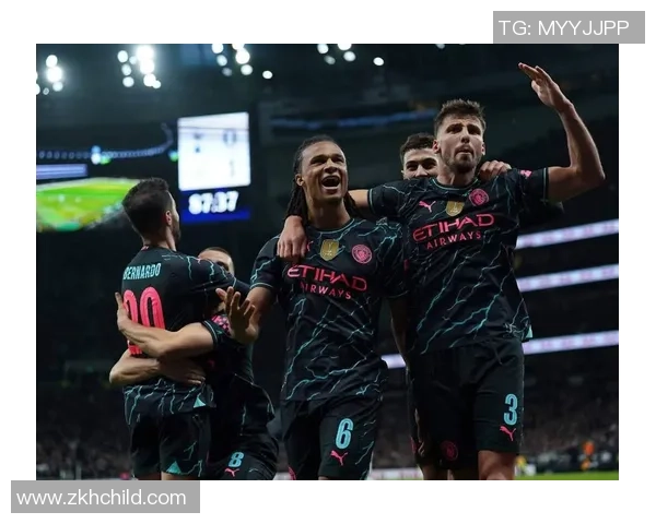 足总杯激战曼城与热刺平局解析逆转瞬间引发全场狂欢