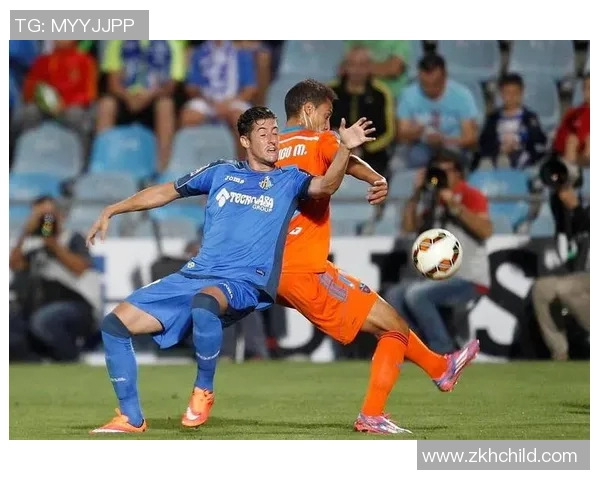 国王杯激战本菲卡与AC米兰互交白卷逆转瞬间引发全场热烈反响