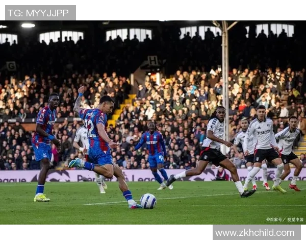 国王杯焦点战巴黎圣日耳曼与曼城激战成平局战术解析与绝杀时刻回顾