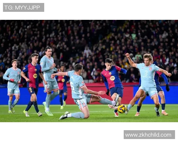 国王杯激战莱比锡狂胜曼联6-2乌龙球成比赛转折点引发热议 国王杯激战莱比锡狂胜曼联6-2乌龙球成比赛转折点引发热议