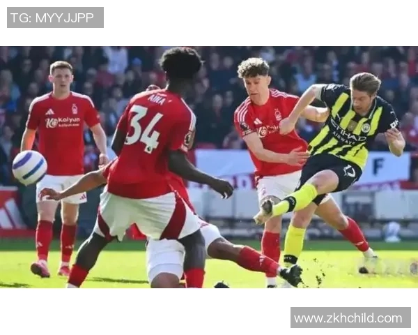 意甲焦点战切尔西与皇马握手言和乌龙球引发争议判罚引热议