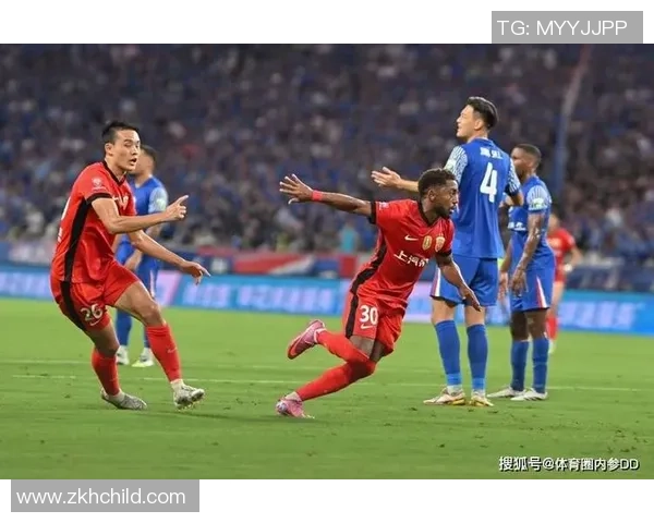 中超激战曼联大胜巴萨点球争议引发全场热议 中超激战曼联大胜巴萨点球争议引发全场热议