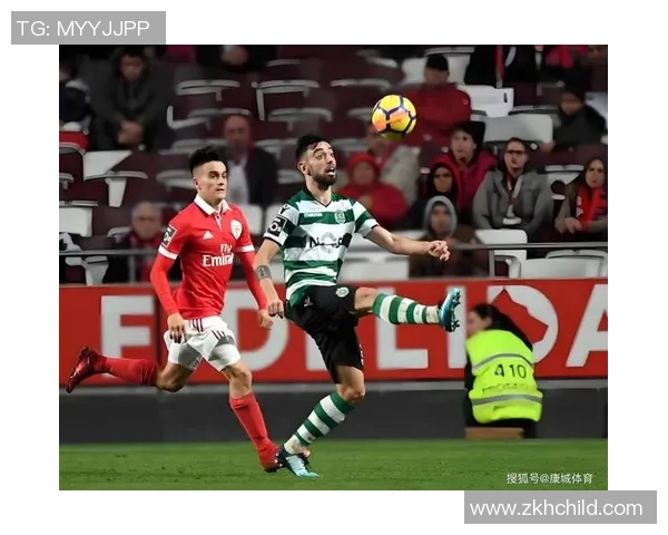 友谊赛精彩对决本菲卡与波尔图战成平局全场沸腾瞬间回顾